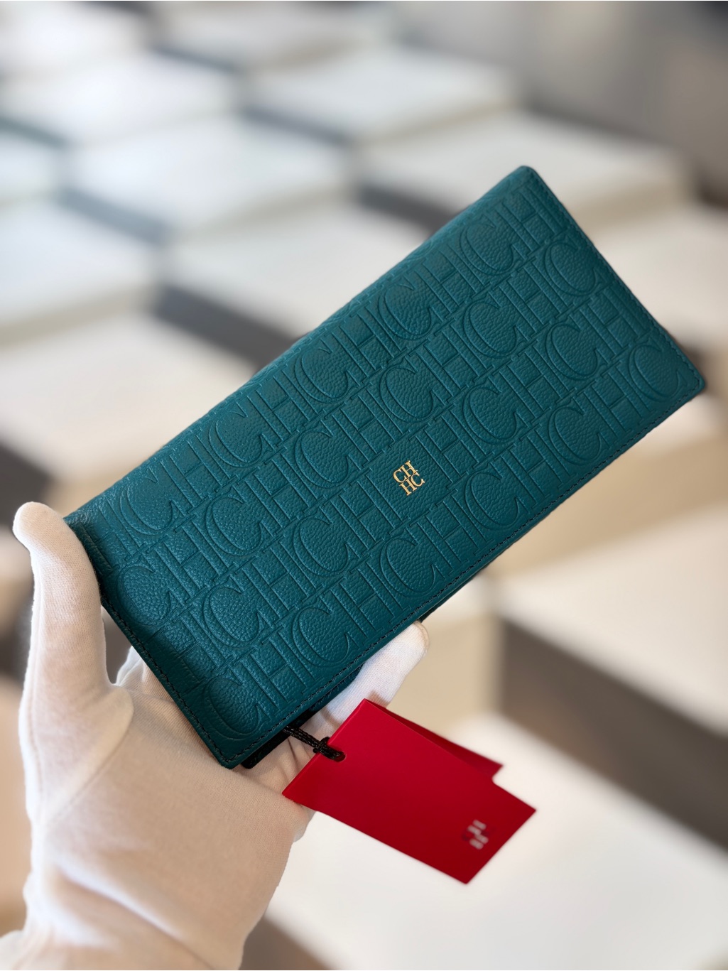 New Authentic Carolina Herrera Ch Embossed Genuine Leather Peacock Green Wallet